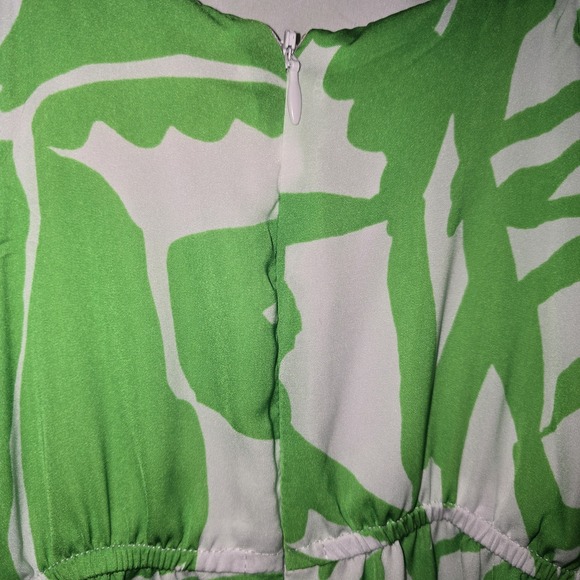 LILLY PULITZER For Target tropical Island Green/White Satin Jumpsuit Sz XS - Picture 4 of 8